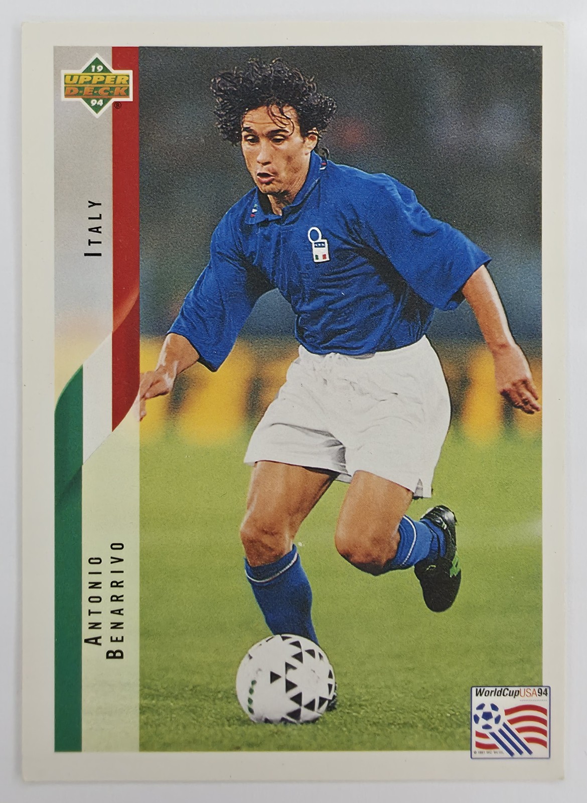 1994 Upper Deck World Cup English/Spanish Antonio Benarrivo #165 Italy front
