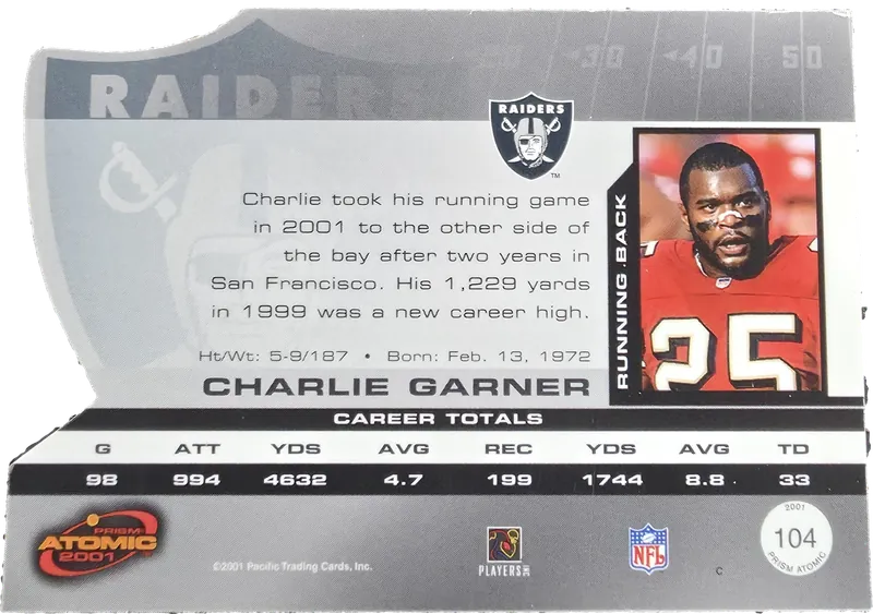 2001 Pacific Prism Atomic Charlie Garner #104 Die-Cut, back