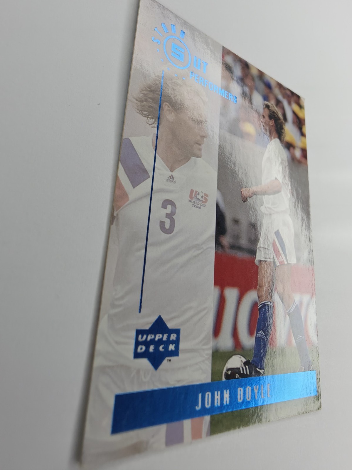 1994 Upper Deck World Cup English/Spanish John Doyle #S10 USA Stand Out Performers Insert, Blue Foil photo 3